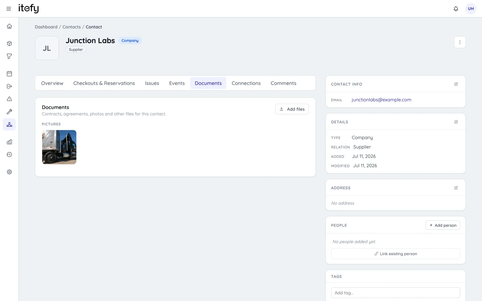 Documents stored on a contact in Itefy